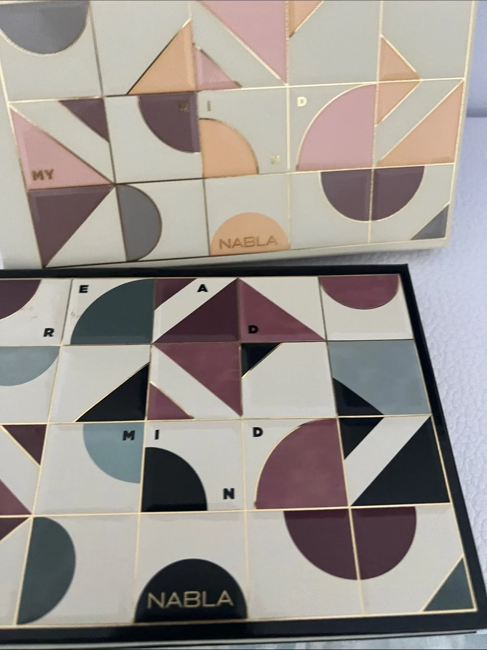 Nabla - Read My Mind Palette- 16 eyeshadow palette